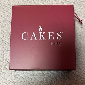 Cakes nipple covers in two sizes